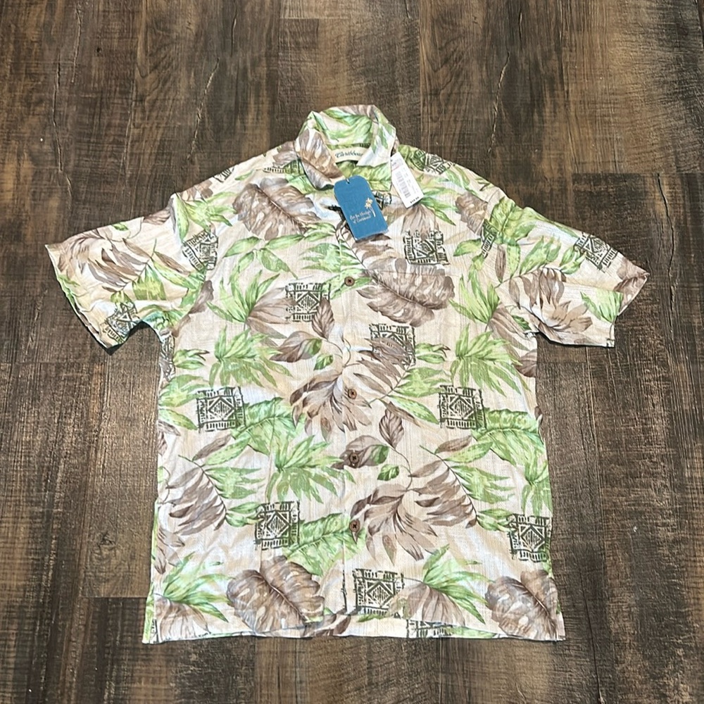 NWT Caribbean short sleeve button down Rayon shirt sz M